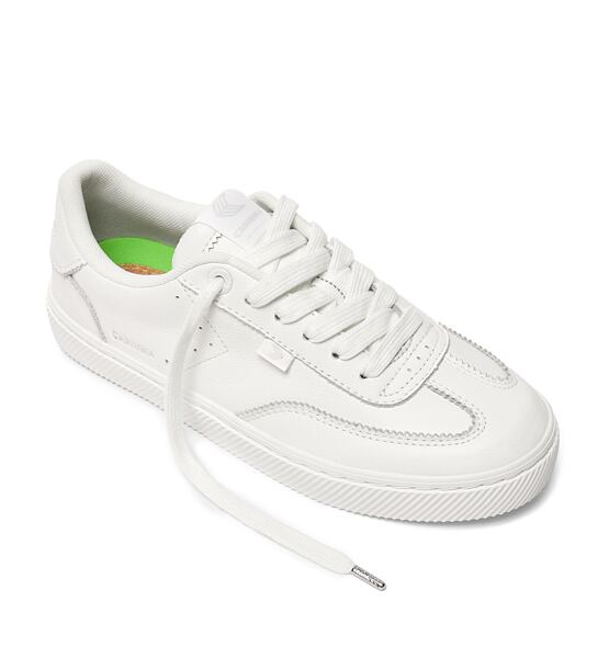 Womens leisure shoes Cariuma TOCA White Diamond Leather Sneaker