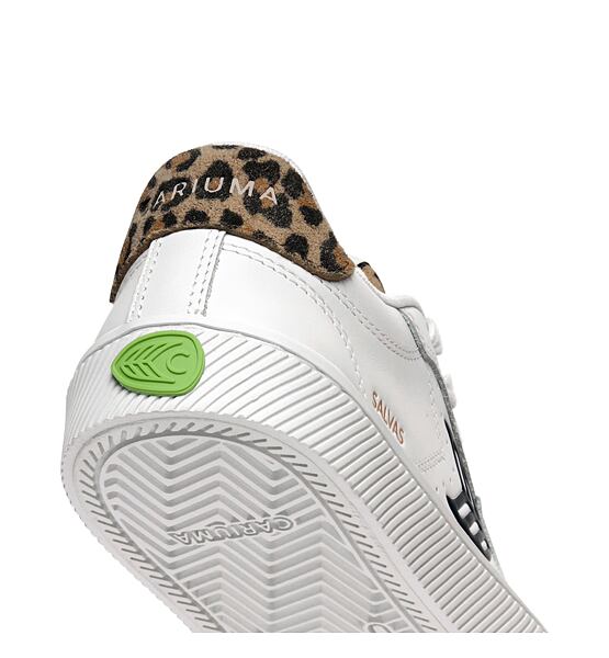 Pánské volnočasové boty Cariuma SALVAS White Leather Black Logo Leopard Print Sneaker