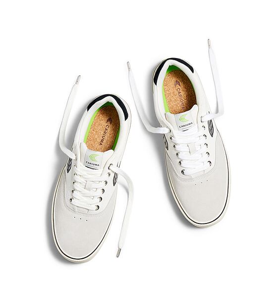 Pánské volnočasové boty Cariuma NAIOCA PRO Vintage White Suede Off-White Canvas Black Logo Sneaker