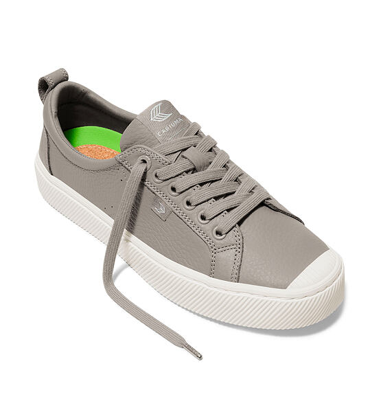 Mens leisure shoes Cariuma OCA Low Grey Premium Leather Sneaker