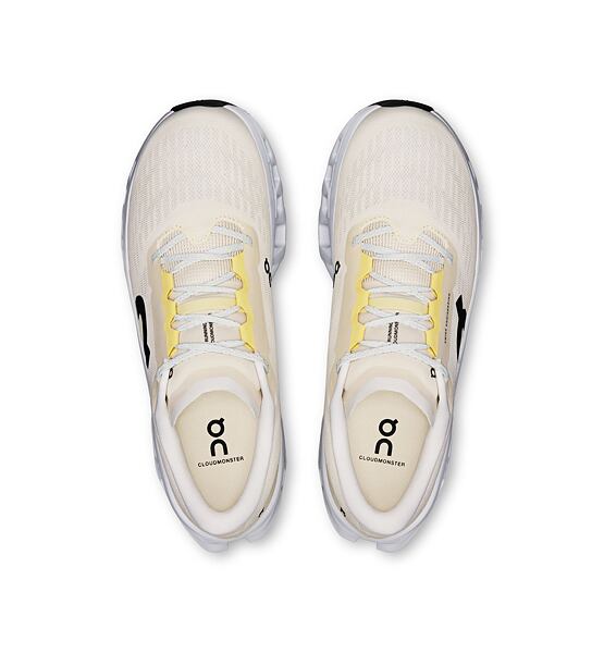 Mens Road Running Shoes On Cloudmonster 3