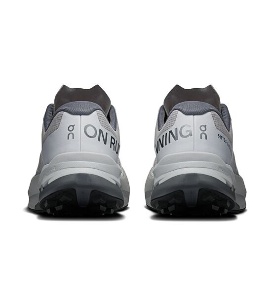 Womens Running Trail Shoes On Cloudultra Peak