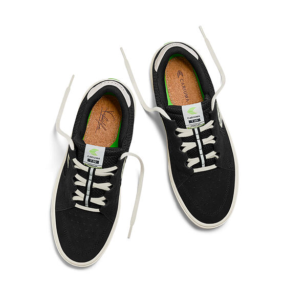 Dámské volnočasové boty Cariuma T20 PRO Black Suede and Mesh Ivory Logo Sneaker