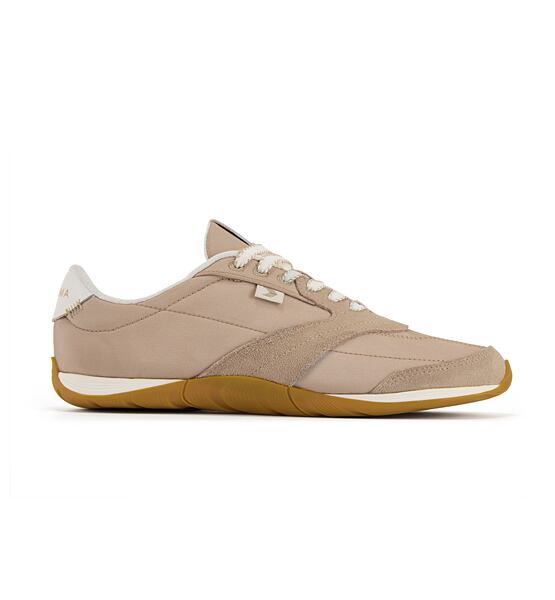 Womens leisure shoes Cariuma SUTAI Nylon and Suede Desert Taupe