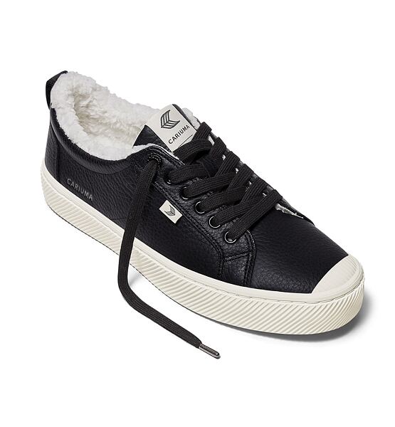 Mens leisure shoes Cariuma OCA Therma Low Black Premium Leather Sneaker