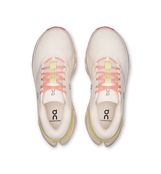 Womens Road Running Shoes On Cloudrunner 3
