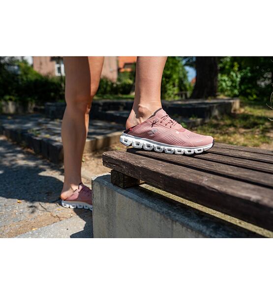 Womens leisure shoes On Cloud 6 Coast