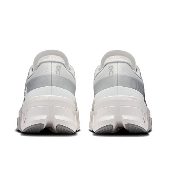 Mens Road Running Shoes On Cloudmonster 1