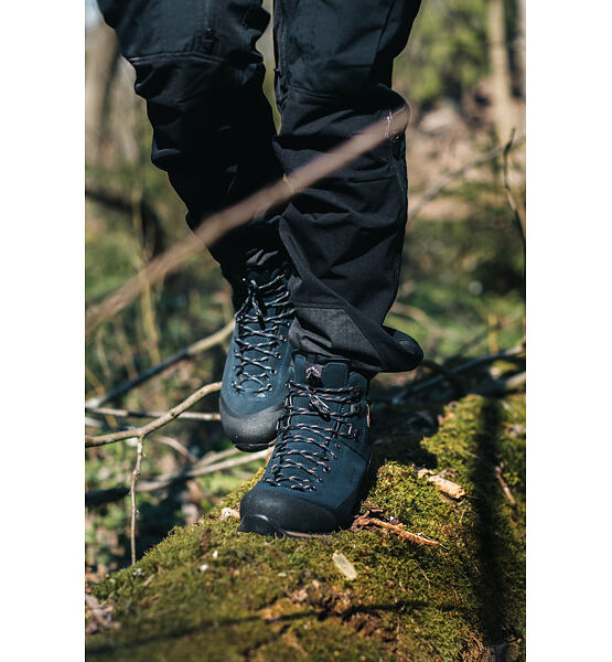 Unisex outdoor shoes Lundhags Bjerg Mid