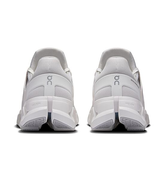 Womens leisure shoes On Cloudswift 4 AD