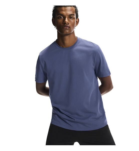 Mens running shirt On Focus-T