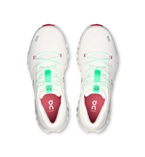 Womens leisure shoes On Cloud X 5