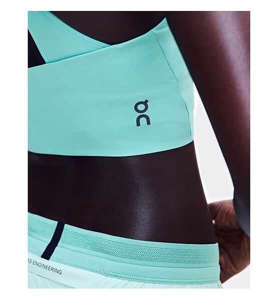 Womens T-shirt On Performance Crop
