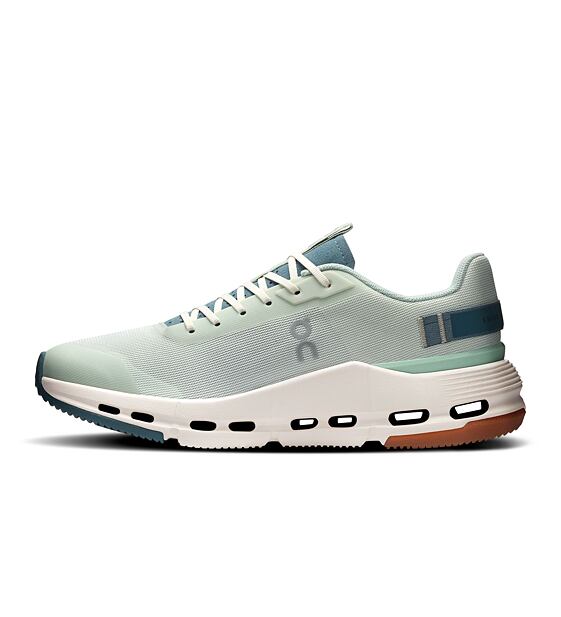 Womens leisure shoes On Cloudnova Form 2