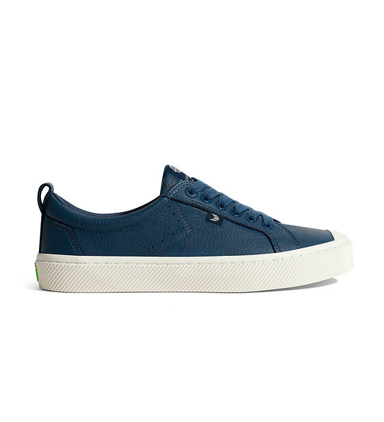 Womens leisure shoes Cariuma OCA Low Dark Denim Premium Leather Sneaker