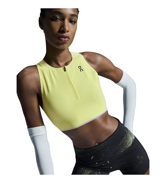 Womens Sports Bra On Race Crop