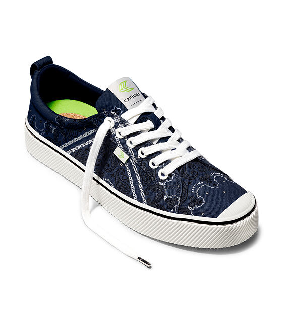 Dámské volnočasové boty Cariuma OCA Low Navy Bandana Canvas Sneaker