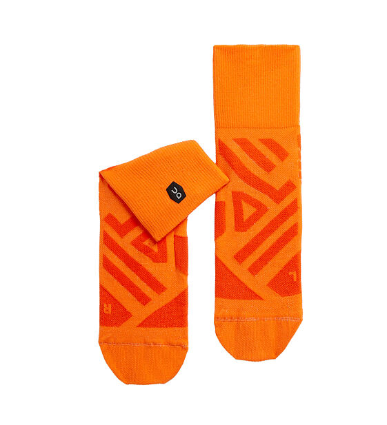 Womens Socks On Performance Mid Sock