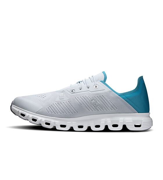 Mens leisure shoes On Cloud 6 Coast