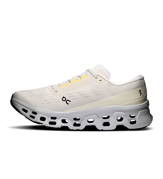 Mens Road Running Shoes On Cloudmonster 3