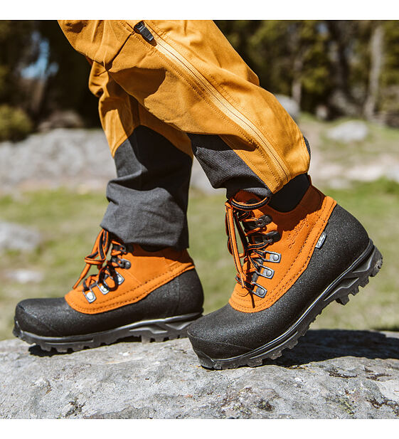 Outdoor shoes Lundhags Tjakke Lt Mid Slim