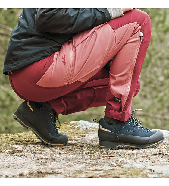 Unisex outdoor shoes Lundhags Bjerg Low