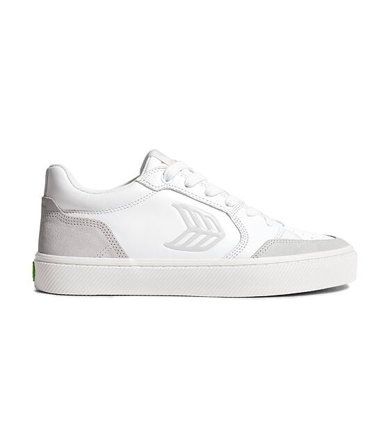 Womens leisure shoes Cariuma VALLELY White Leather Vintage White Suede Ice Logo Sneaker