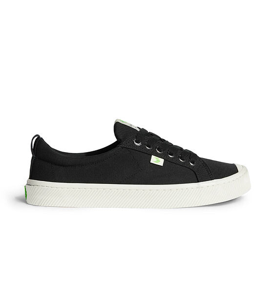 Mens leisure shoes Cariuma OCA Canvas Black