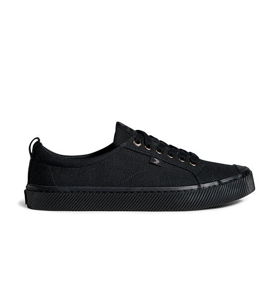Womens leisure shoes Cariuma OCA Canvas All Black