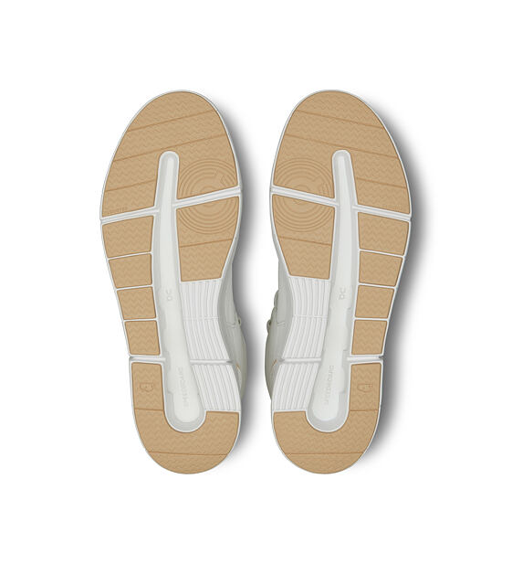 Womens leisure shoes On THE ROGER Clubhouse Mid