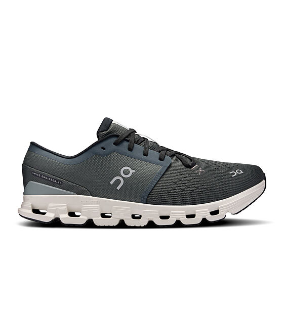 Mens Training Shoes On Cloud X 4