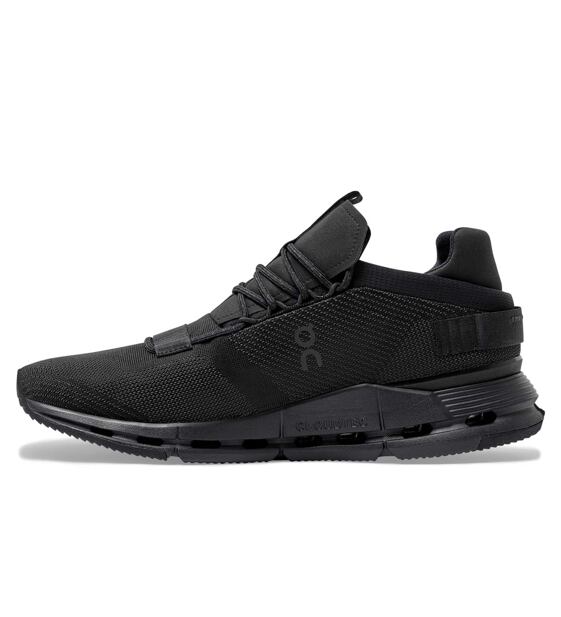 Mens leisure shoes On Cloudnova