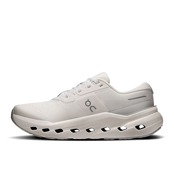 Womens Road Running Shoes On Cloudrunner 3