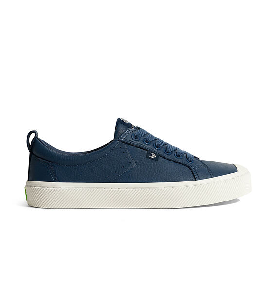 Dámské volnočasové boty Cariuma OCA Low Dark Denim Premium Leather Sneaker