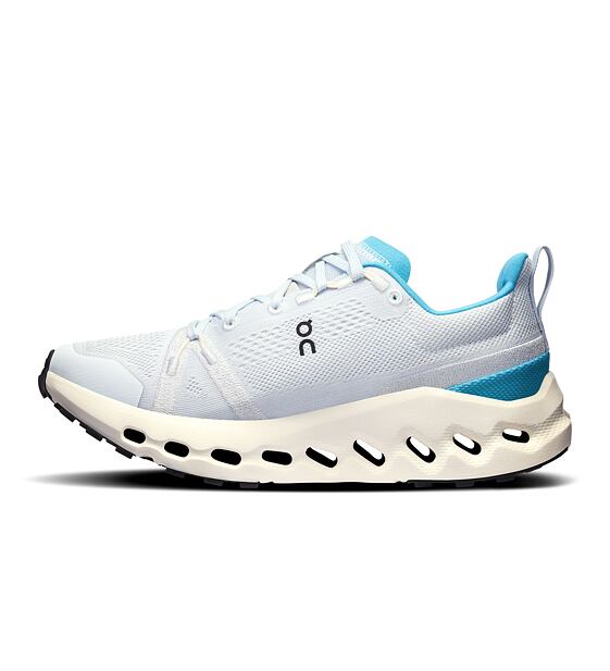 Womens Running Trail Shoes On Cloudsurfer Trail
