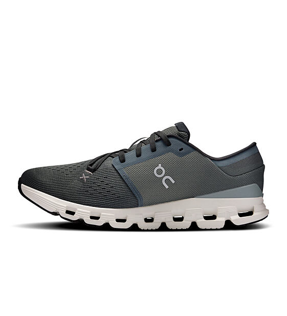 Mens Training Shoes On Cloud X 4