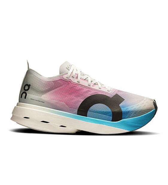 Womens Road Running Shoes On Cloudboom Strike