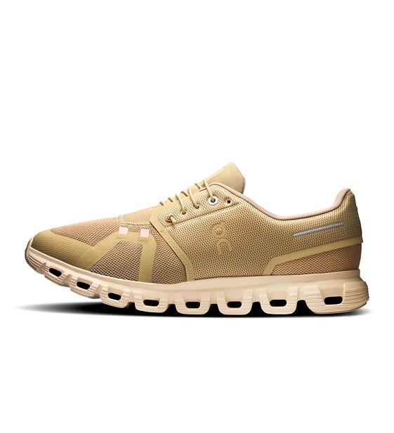 Mens leisure shoes On Cloud 6