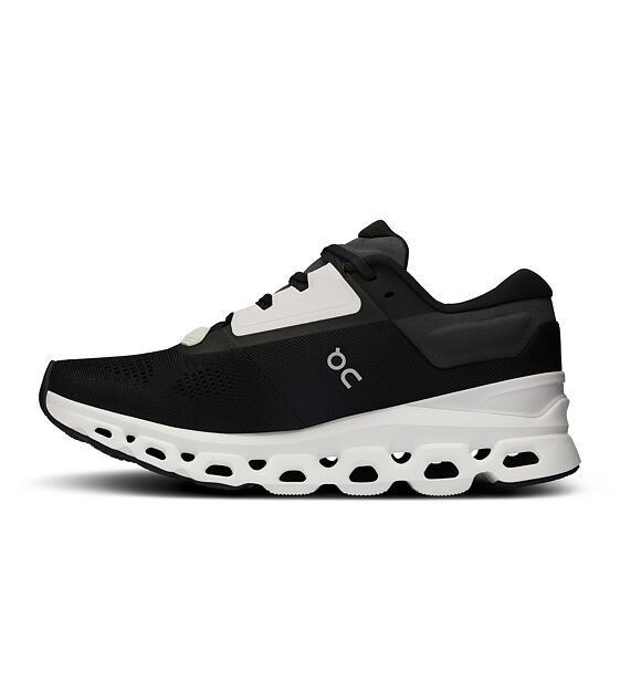 Womens Road Running Shoes On Cloudstratus 3