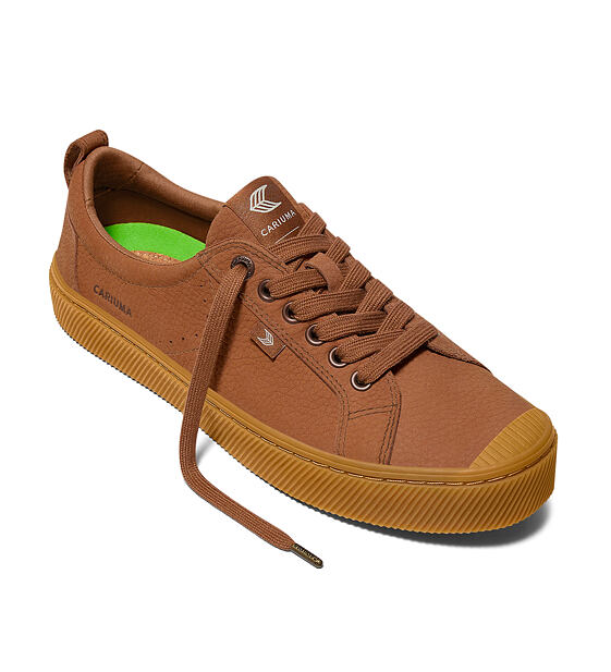Womens leisure shoes Cariuma OCA Low Gum Sienna Brown Premium Leather Sneaker