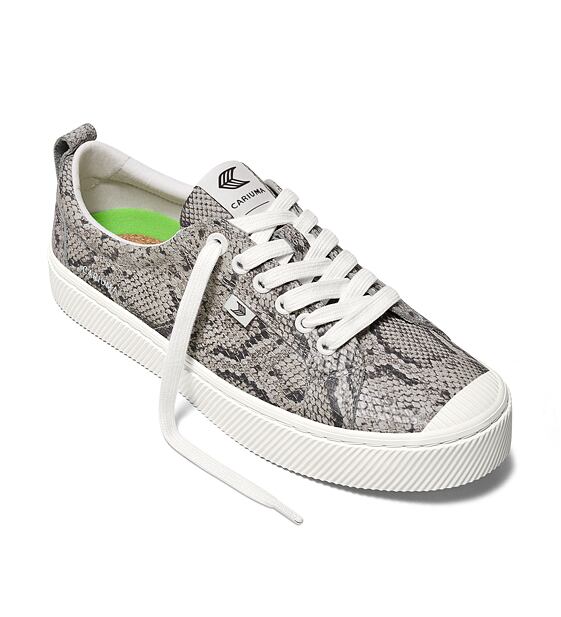 Mens leisure shoes Cariuma OCA Low Snake Skin Print Leather Sneaker