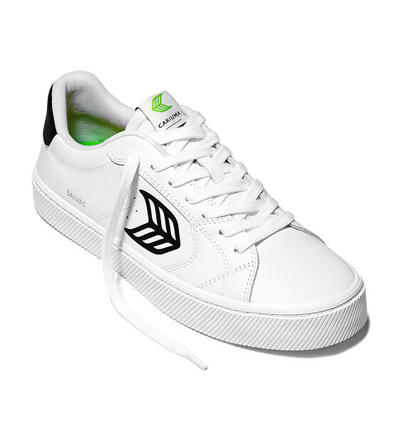 Mens leisure shoes Cariuma SALVAS White Leather Black Logo Sneaker