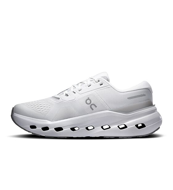 Womens Road Running Shoes On Cloudrunner 3