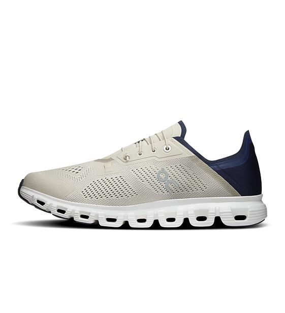 Mens leisure shoes On Cloud 6 Coast