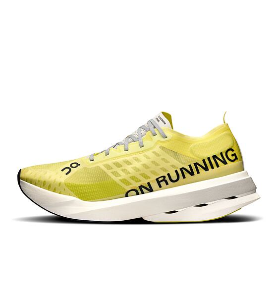 Mens Road Running Shoes On Cloudboom Strike