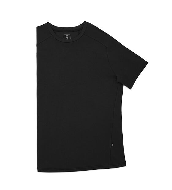 Mens running shirt On Focus-T