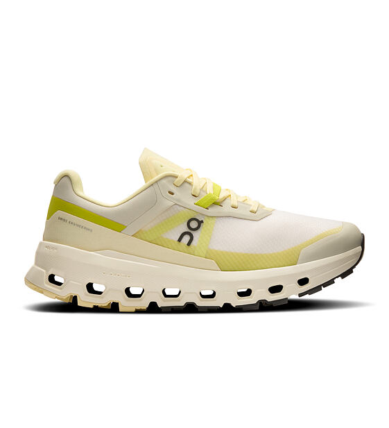 Womens Running Trail Shoes On Cloudvista 2