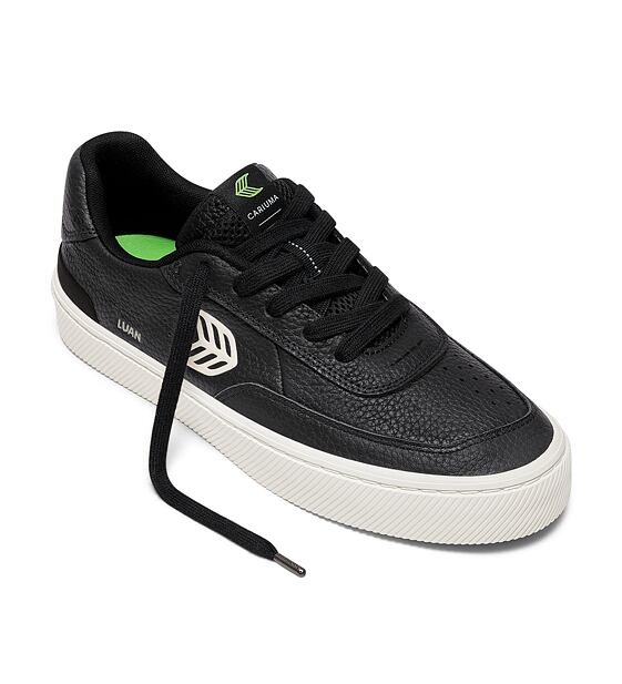 Mens leisure shoes Cariuma LUAN PRO Black Premium Leather Ivory Logo Sneaker