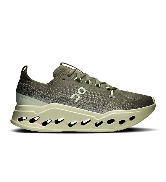 Mens Road Running Shoes On Cloudsurfer Max Wide