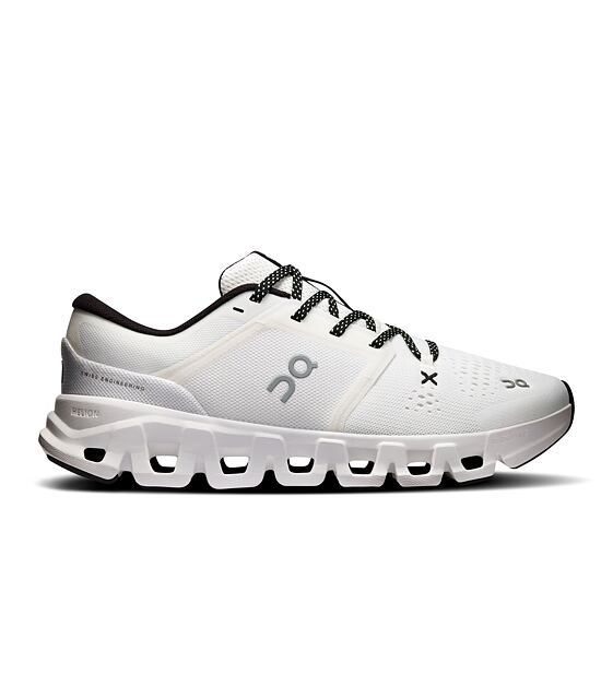 Womens leisure shoes On Cloud X 5